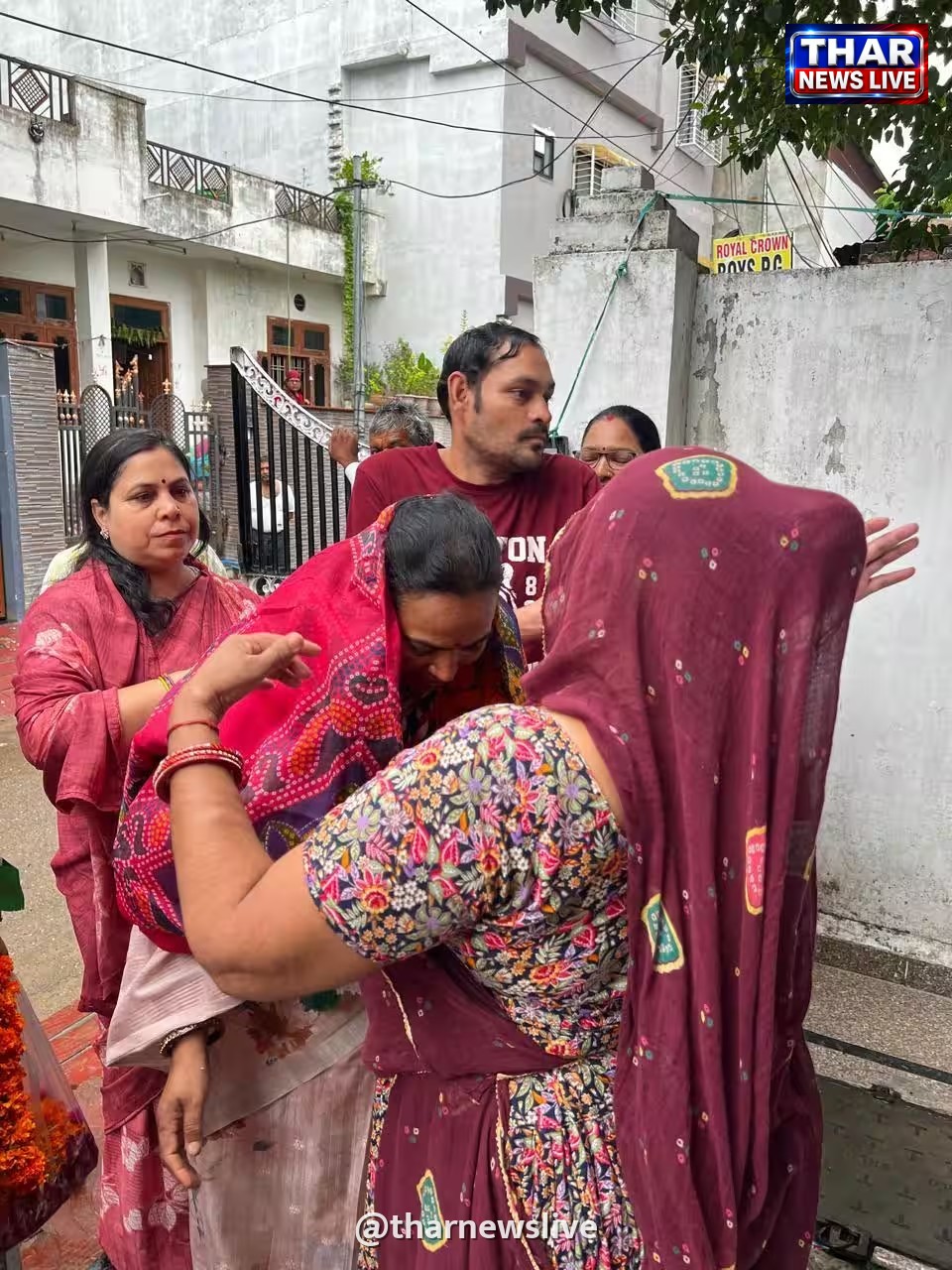 जयपुर निकाय चुनाव: मतदाताओं को लुभाने के लिए प्रत्याशियों का अनोखा दांव, शिकायत रजिस्टर से लेकर उपहारों तक की तैयारी