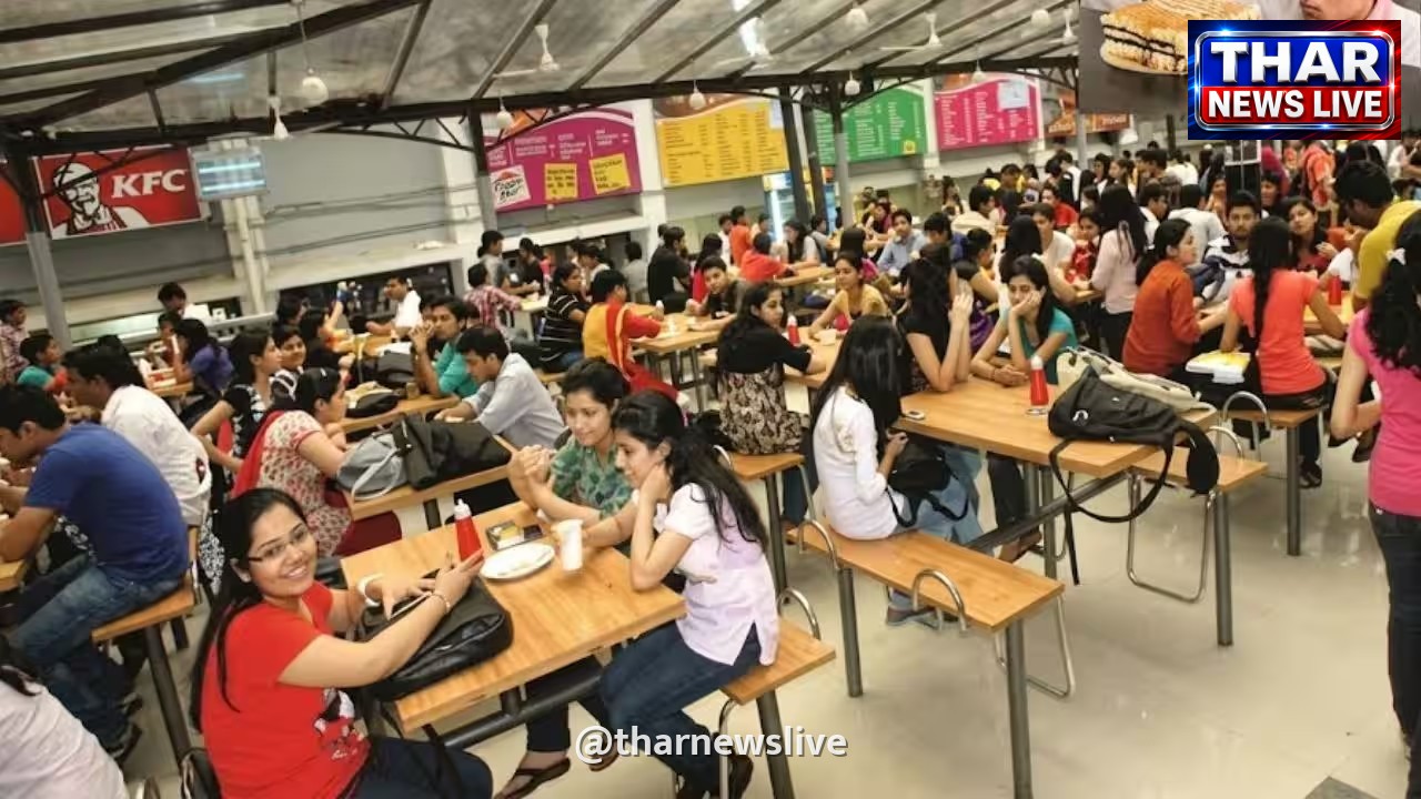 पुणे विश्वविद्यालय में खाने की थाली महंगी होने पर छात्रों का फूटा गुस्सा, प्रदर्शन की चेतावनी