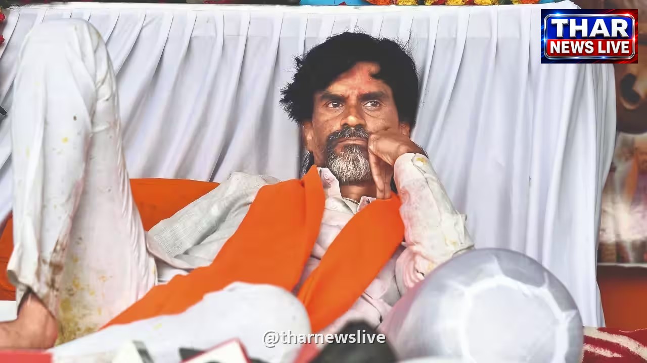 मराठा आरक्षण: मनोज जारांगे पाटिल ने तोड़ा 20 दिन का अनशन, सरकार को दिया 3 महीने का अल्टीमेटम